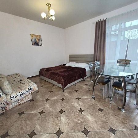 Гостьовий Будинок Осокорки Kiev Dış mekan fotoğraf
